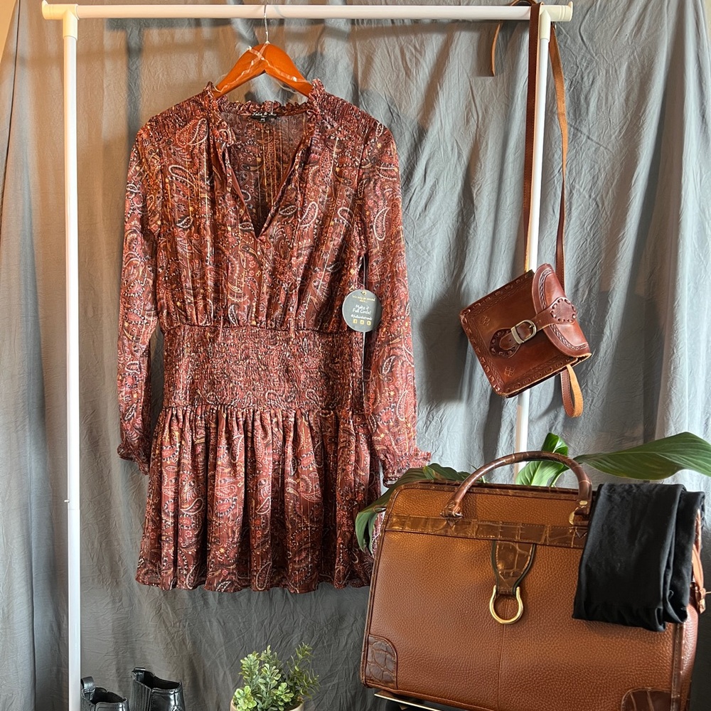 Paisley print dress (NWT) complimentary bag with Full price dress